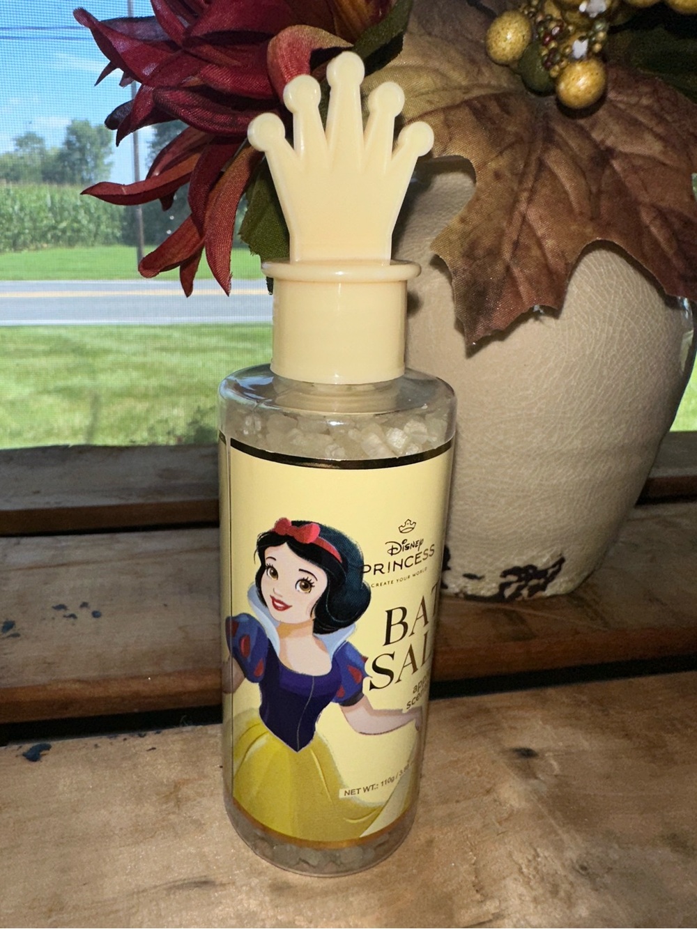 Disney Princess Apple Scent Bath Set - Salt, Scrub, Bomb, Snow White Theme ~ New - Picture 3 of 5